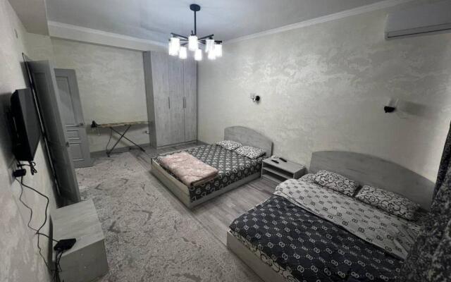 2-room studio-apartment on Chuykova 134a