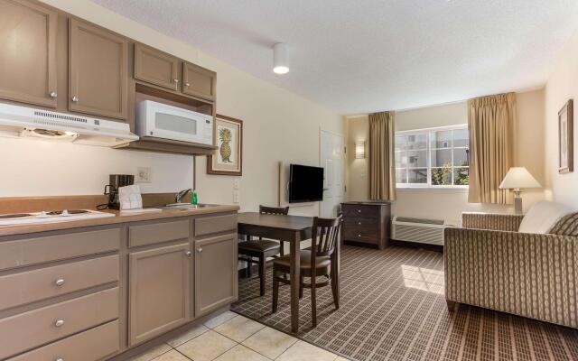 Suburban Extended Stay Hotel North - Ashley Phosphate