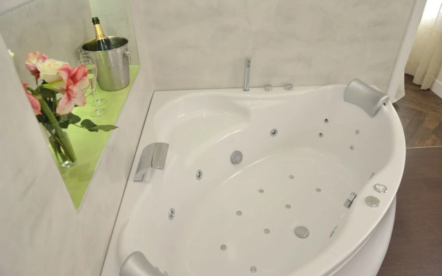 Gaudint Barcelona suites