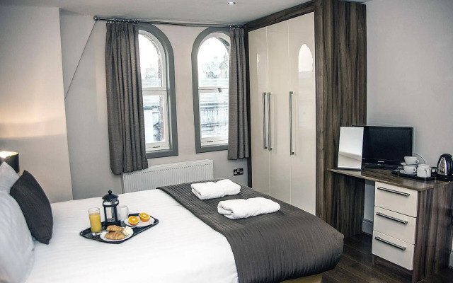 Base Serviced Apartments - Sir Thomas Street