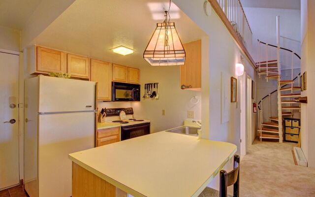 Alpenrose 303 2 Bedroom Condo by RedAwning