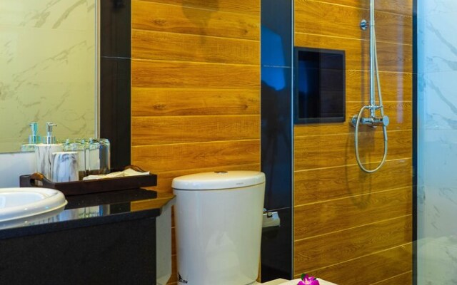 Golden Paradise Hotel