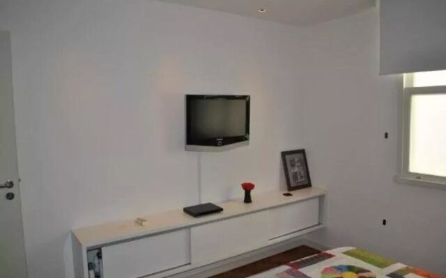 Etours - Luxuoso 2 Quartos no Leblon