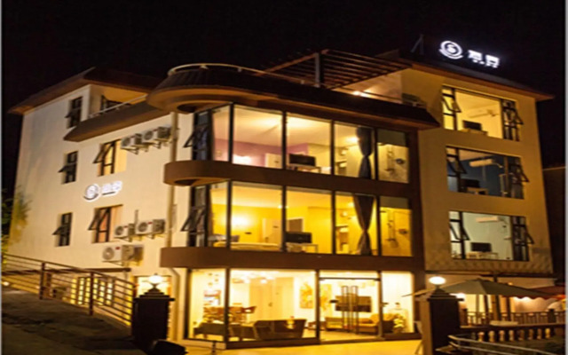 Season Seaview Inn