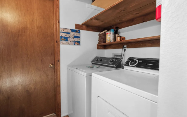 Birdhouse in Moonridge