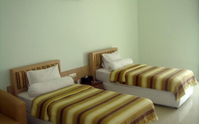 Golden Harvest Hotel