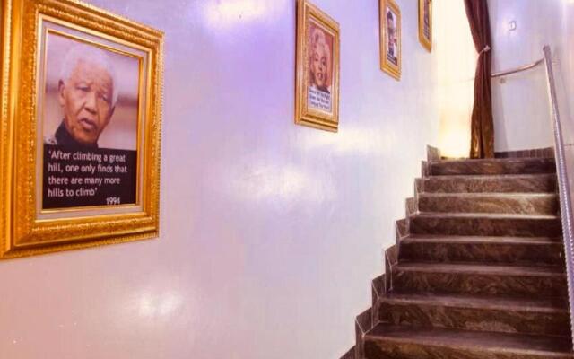 E-Suite Hotel