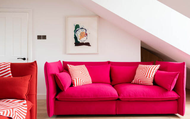 The Lansdowne Crescent - Bright 3BDR Top Floor Apartment in Notting Hill