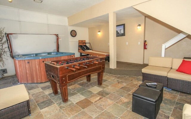 Bear Mountain Chalet 639 by RedAwning