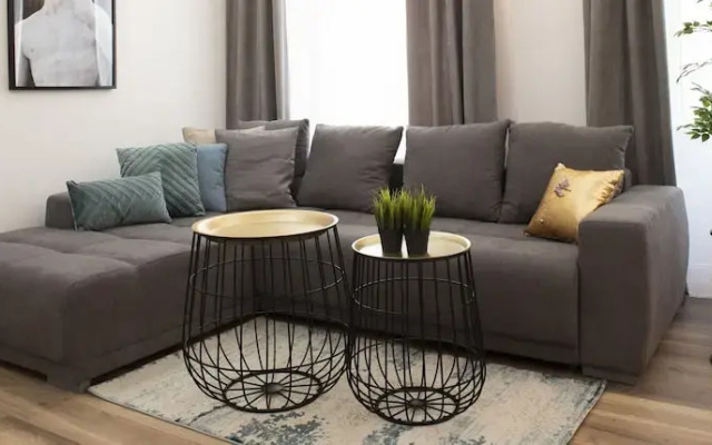 Luxury Apartment by Hi5 - Kálmán Imre Suite