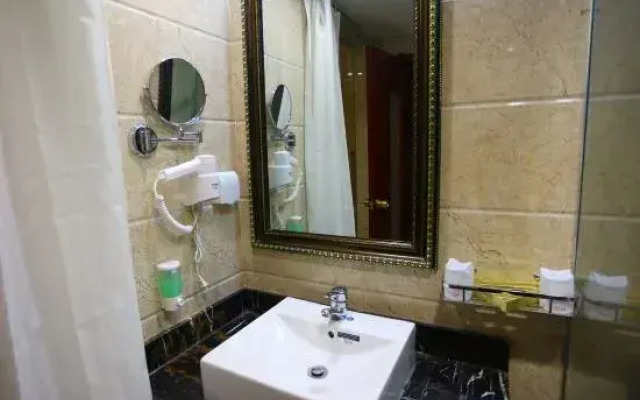 Shui Linglong Movie Hotel (Taiyuan R & F City)