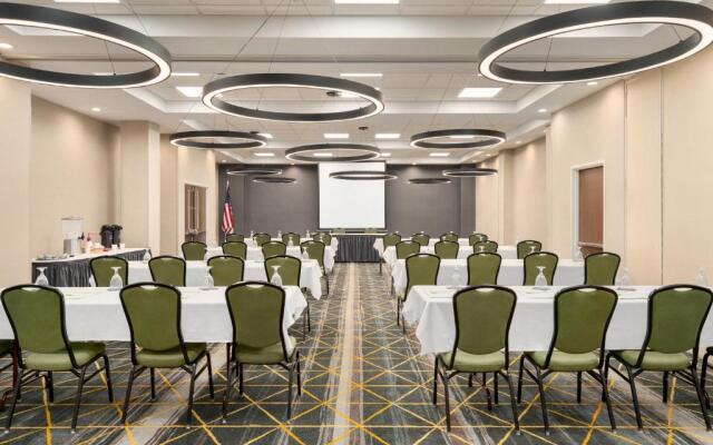 Holiday Inn Florence by IHG