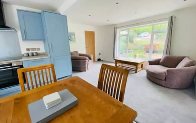 Mousehole Two-bed Bungalow With Parking