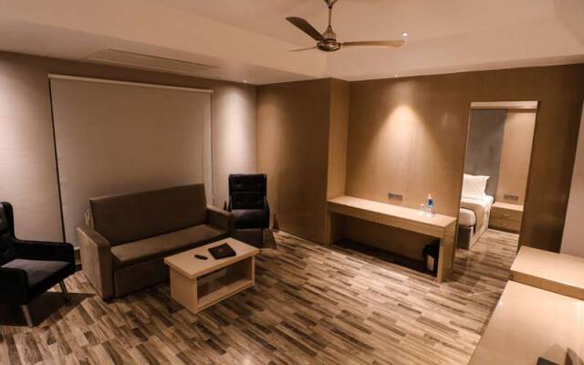 Hotel Mvr Grand