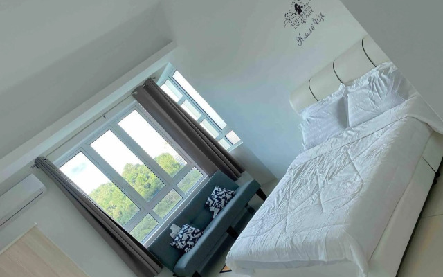 Condo 3 Bedroom @ Georgetown Gelugor USM Queensbay