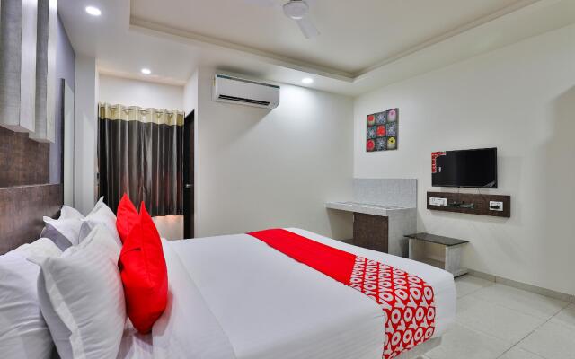OYO 23174 Hotel Parth Inn