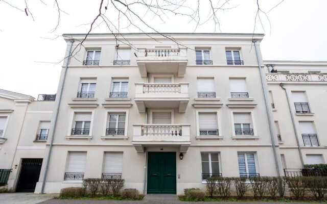 Lovely Cosy Apartment Terrace - 5 min DISNEYLAND Paris