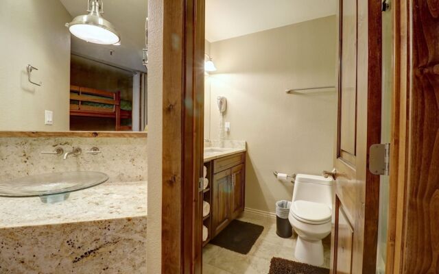 Tl411 Telemark Lodge Studio by RedAwning