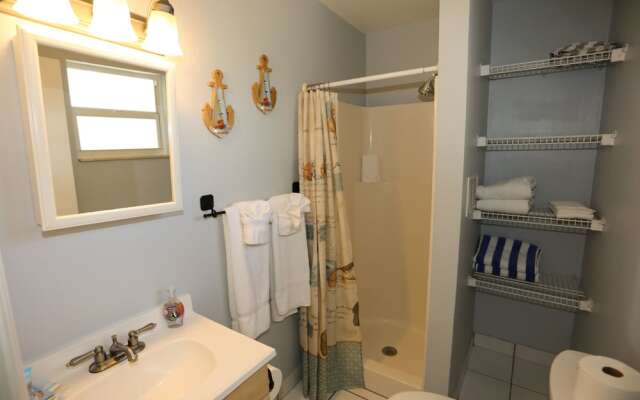 5570 Palmetto Street