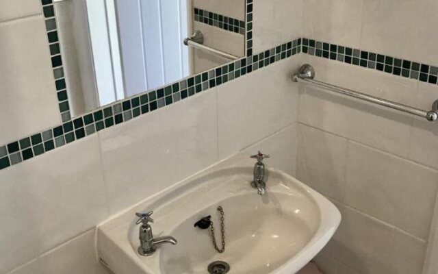 Sunningdale Apartments