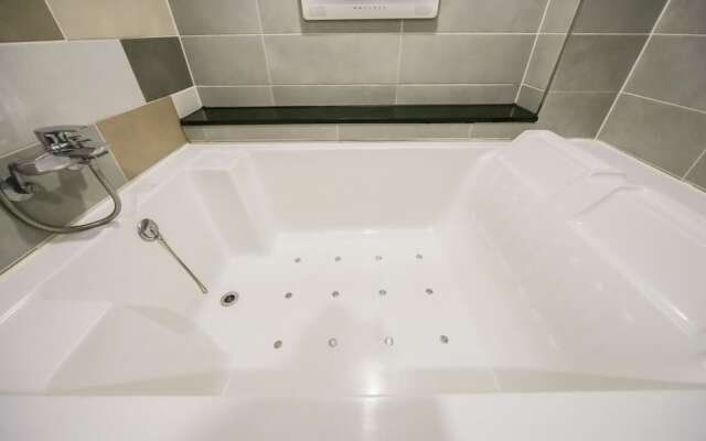 Changwon It'S Hotel