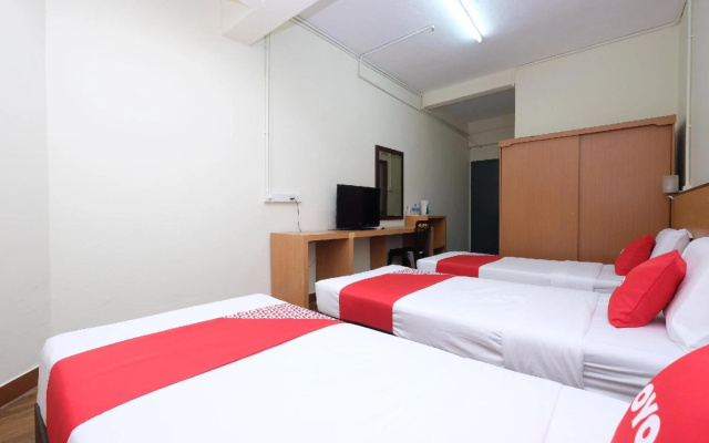 OYO 1105 Hotel 75 – Guest Rooms – Temerloh
