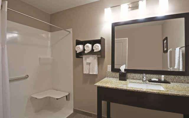 La Quinta Inn & Suites by Wyndham Paducah