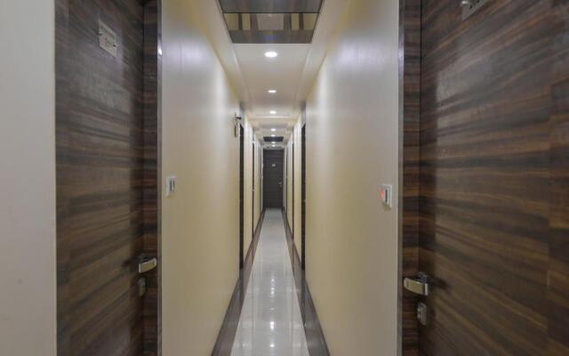 Hotel Palace Residency near Lokmanya Tilak Terminus