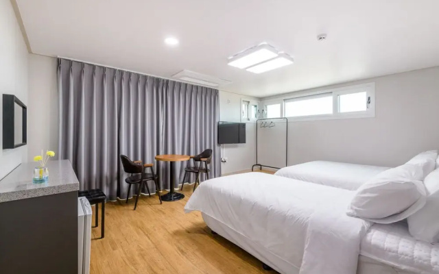 Swimeong Nolmeong Guesthouse&Pension