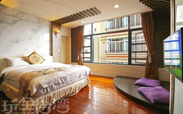 Shuian Lakeside Hotel