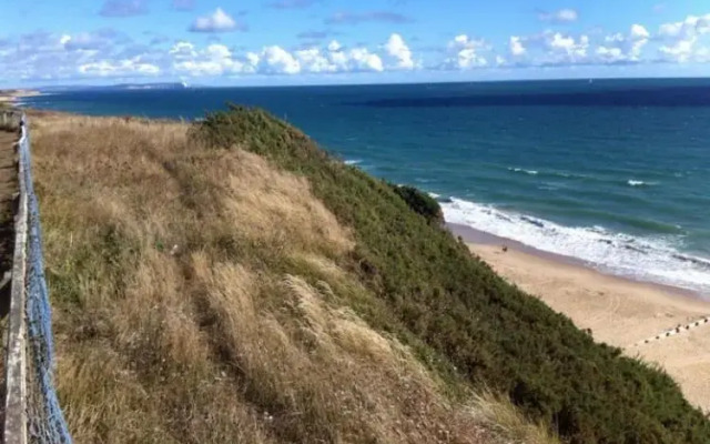The Studio Christchurch B&B Luxury Garden Room