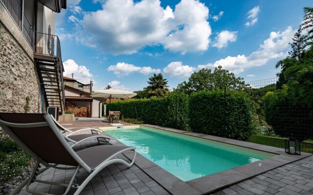 Luxury 1 in Como With 2 Bedrooms and 2 Bathrooms