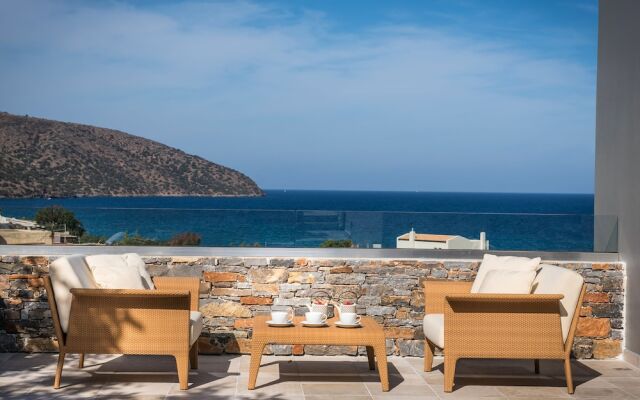 Hermione 3-bedroom Villa in Agios Nikolaos