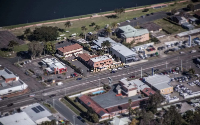 Midlands Motel