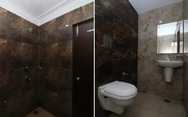 OYO 27802 Hotel Boom Room