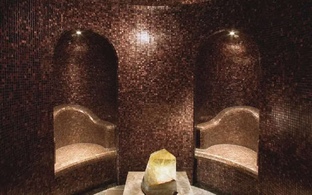 The Landmark Mandarin Oriental, Hong Kong