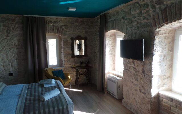 Holiday house Tanja - with pool : Tucepi, Riviera Makarska
