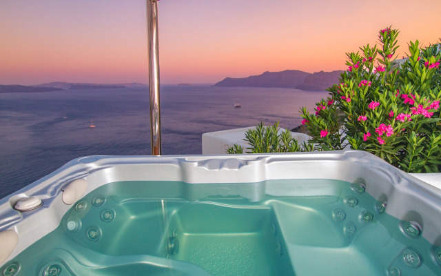 Alexander's Suites