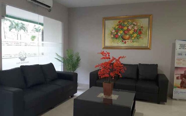 Green Lake View Luxury Apartment by Indah