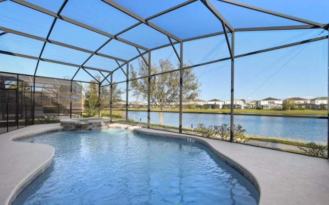 Elegant Home With Pool & Spa, Close to Disney