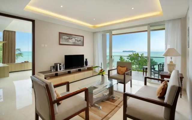 Royal Ocean View Beach Resort