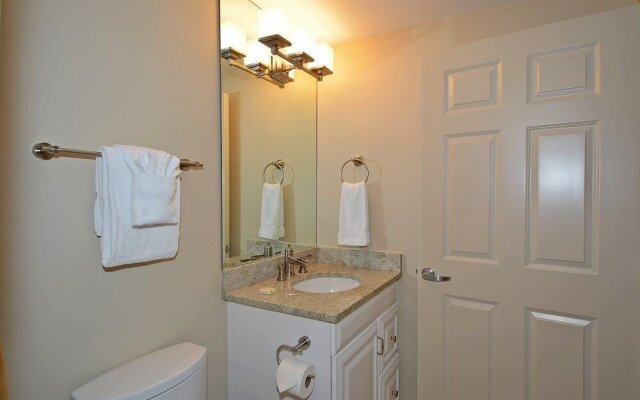 The Gem - 3 Br condo by RedAwning