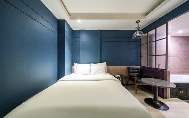 Seongnam Casa Hotel