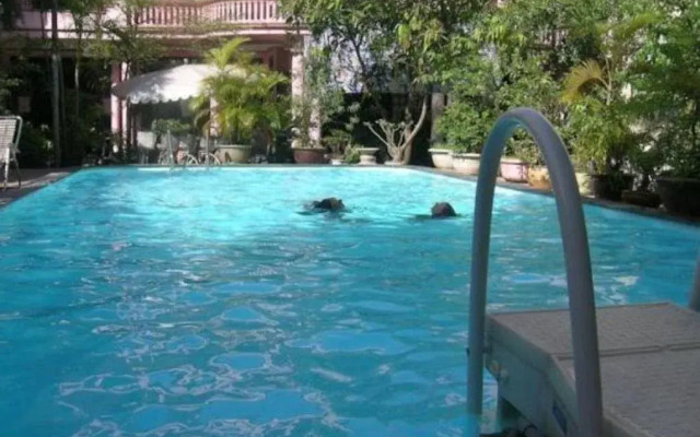 Impression Hotel