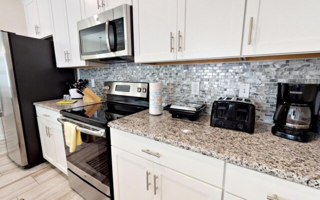 3083 Awesome Home Fantastic Club House