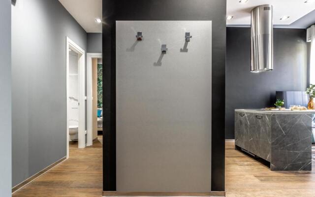 Ugo Bassi Apartments