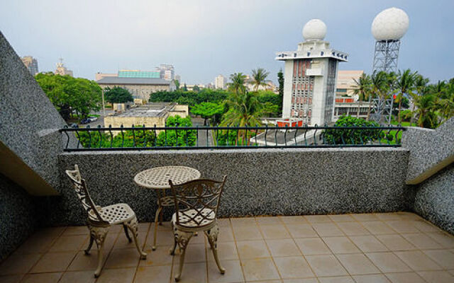 Yang Ping House