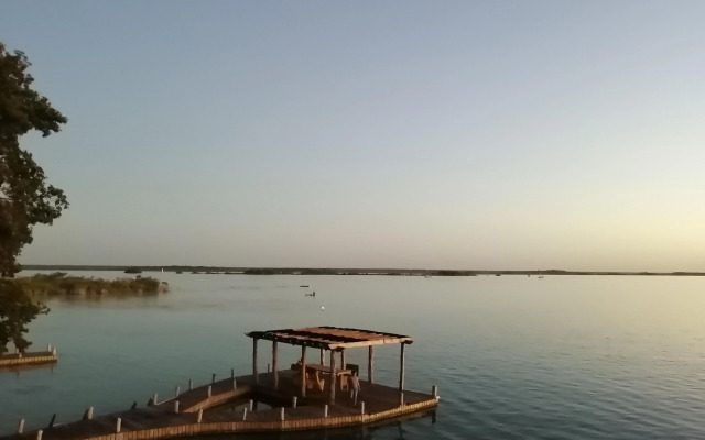 Cristalino Lagoon Front Hotel Restaurant & SPA