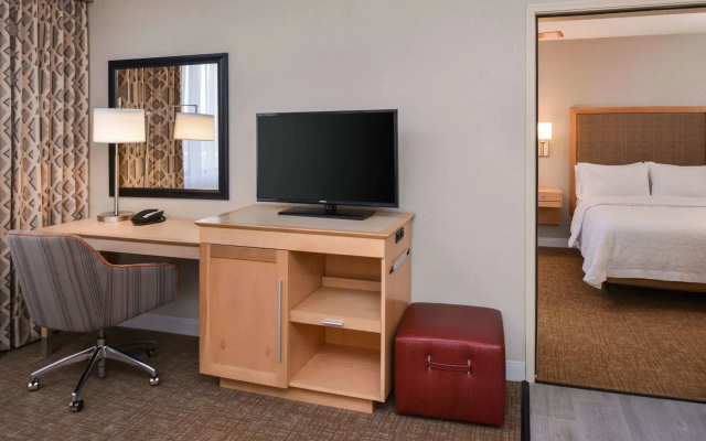 Hampton Inn & Suites Denver-Speer Boulevard