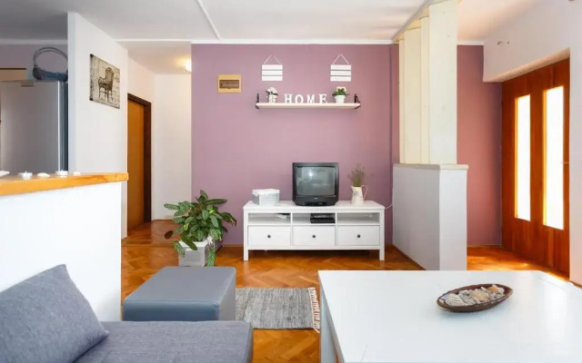 Shabby Chic Apartment ° 1 close to Krk centre